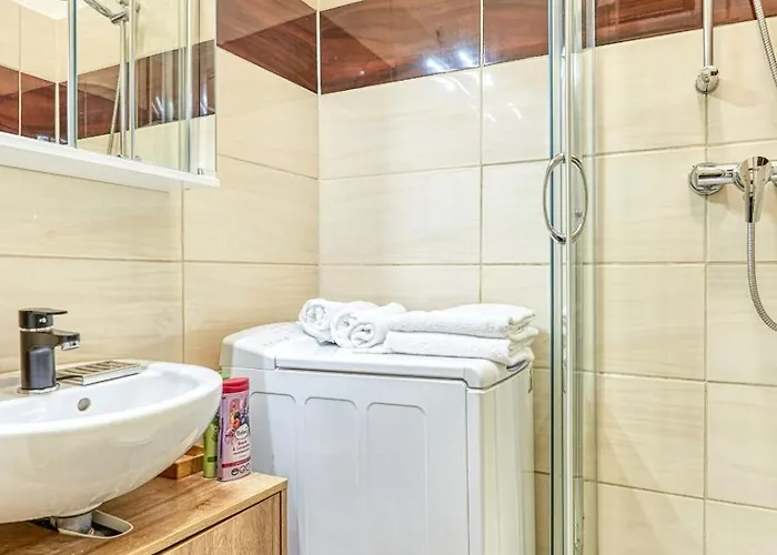 Lovely Airbnb Near Schoenbrunn Apartman Bécs