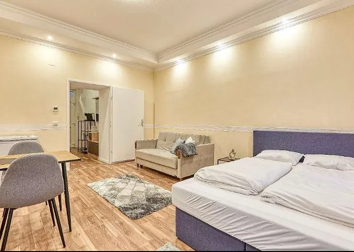 Lovely Airbnb Near Schoenbrunn * Bécs